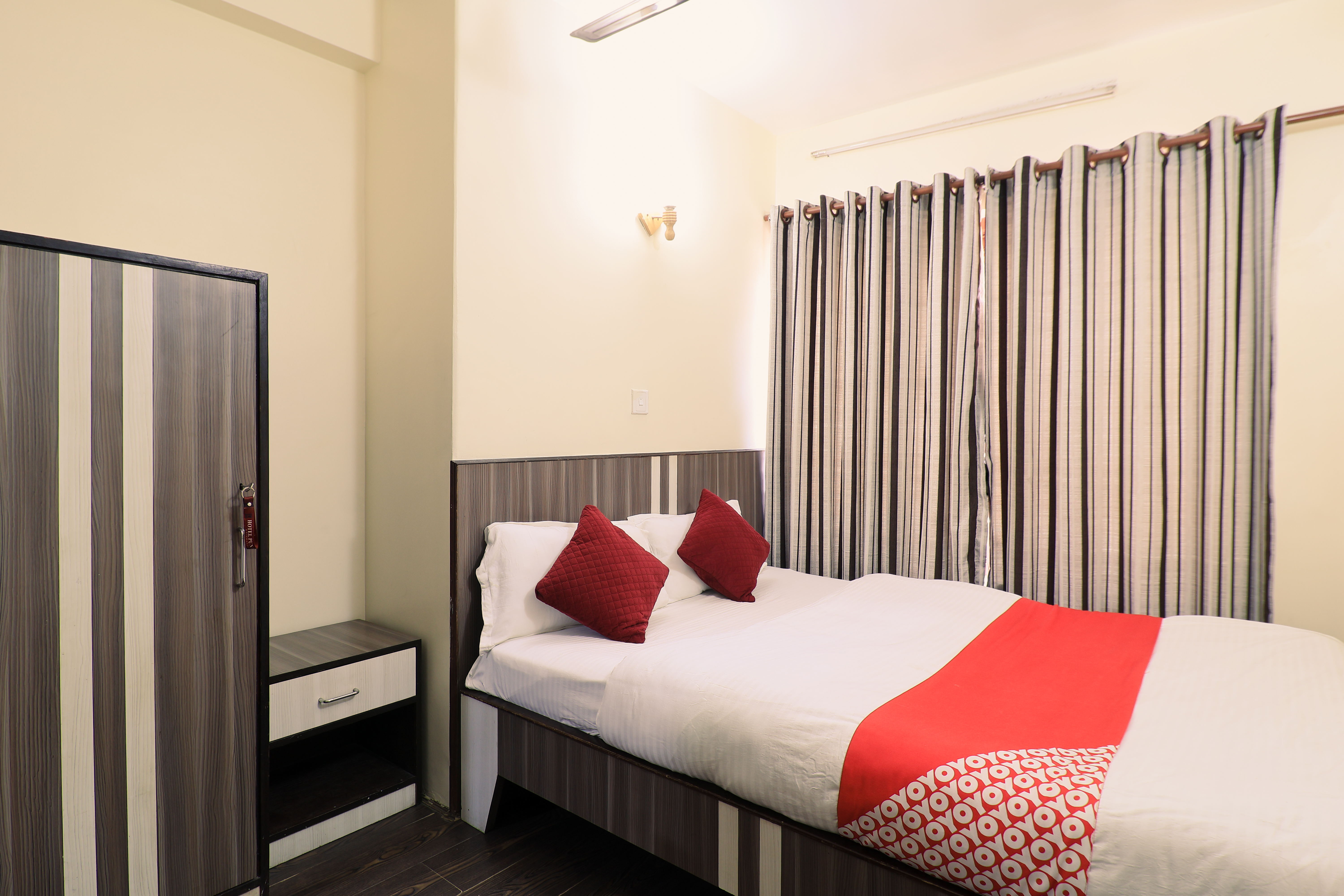 Economy Room